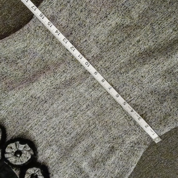 🖤Willow Glenn🖤 - Gray/Black Textured Sleeveless Dress w/Collar Applique - Picture 9 of 11